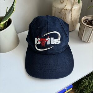 CHICAGO BULLS NAVY BLUE HAT
